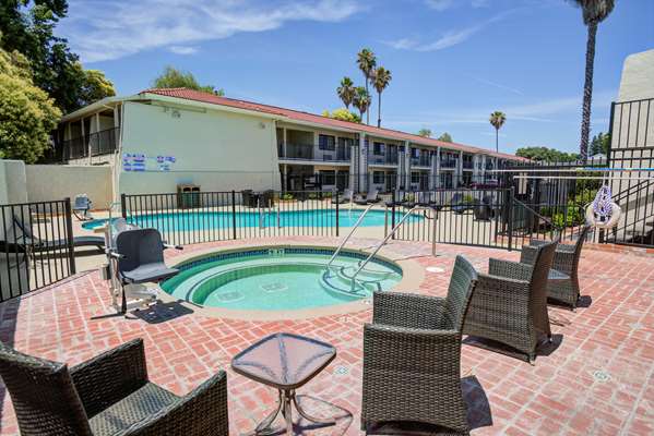 Pool - Best Western Sandman Inn Sacramento - I-5, Exit 520