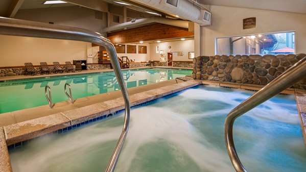 Pool - Best Western Plus Tree House Inn Mt Shasta - I-5, Exit 738
