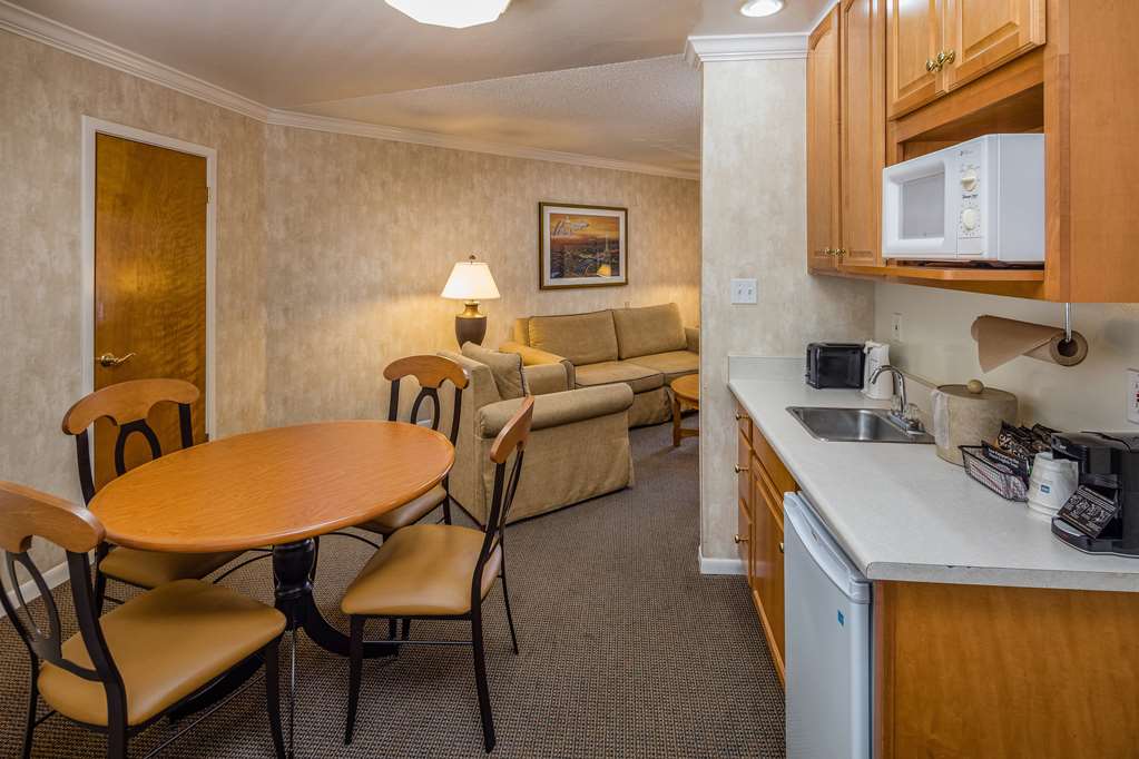 SFO El Rancho Inn, SureStay Collection by Best Western-guestroom-Guest Room,Suite,On-Site.jpg