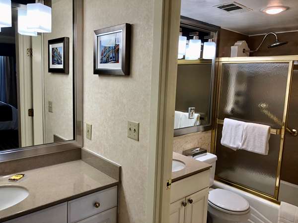 Suite - Best Western Plus Grosvenor SFO Airport Hotel