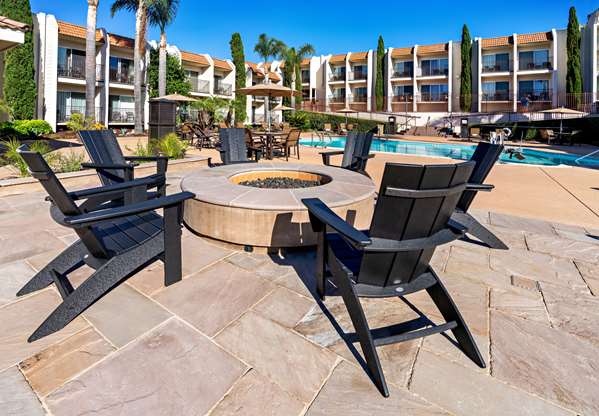 Pool - Best Western Plus Royal Oak Hotel San Luis Obispo