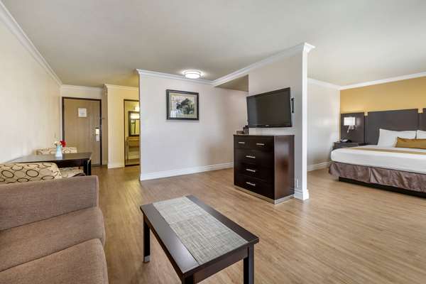 Suite - Best Western Plus South Bay Hotel Lawndale