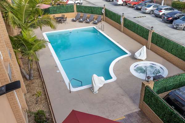 Pool - Best Western Plus South Bay Hotel Lawndale