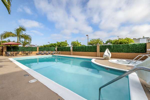 Pool - Best Western Plus South Bay Hotel Lawndale
