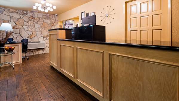  - Best Western Pine Tree Motel Chino