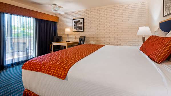  - Best Western Pine Tree Motel Chino