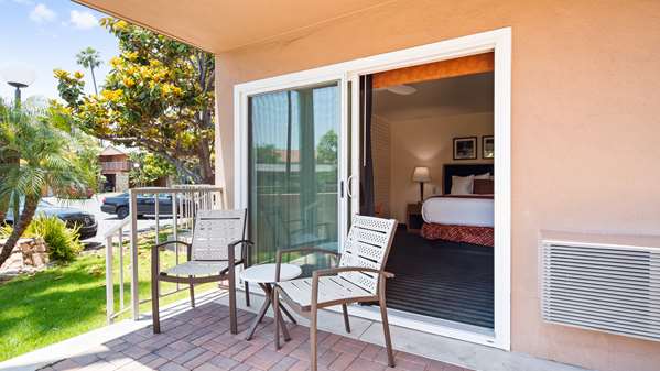  - Best Western Pine Tree Motel Chino