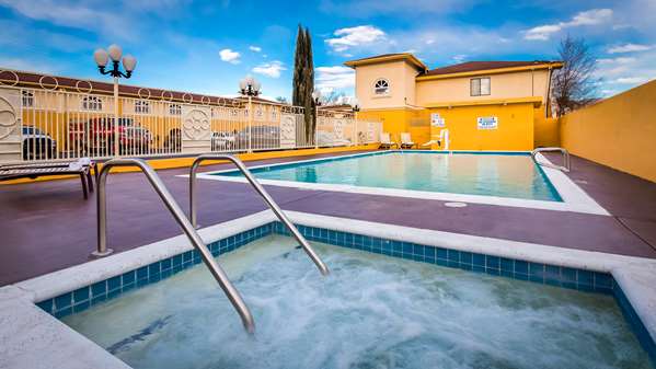 Pool - Best Western Bishop Lodge