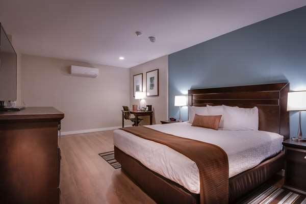  - Best Western Plus Inn of Ventura - US 101, Exit 70