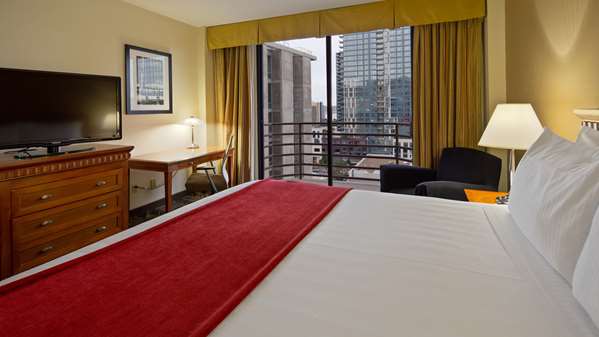  - Best Western Plus Bayside Inn San Diego - I-5, Exits 16B & 17