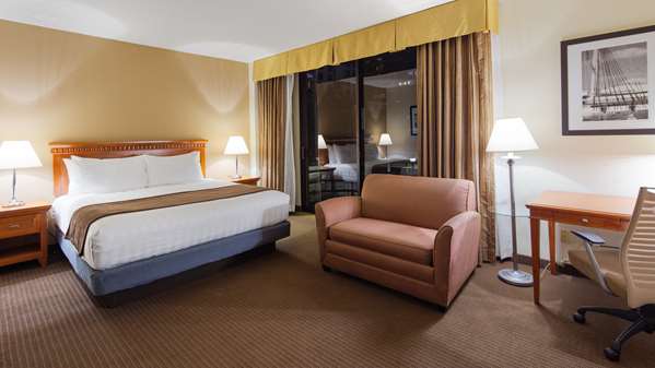 - Best Western Plus Bayside Inn San Diego - I-5, Exits 16B & 17