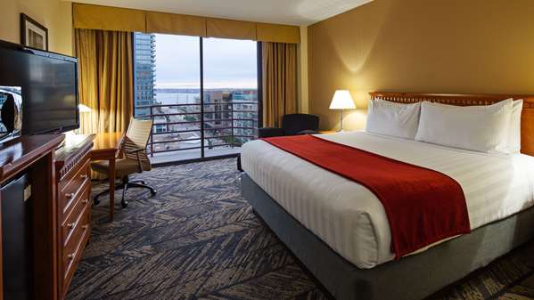  - Best Western Plus Bayside Inn San Diego - I-5, Exits 16B & 17