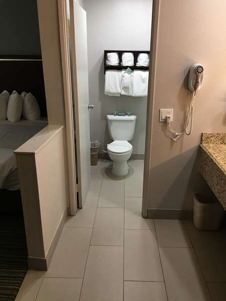  - Best Western Courtesy Inn Anaheim - I-5, Exit 110