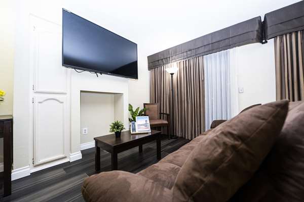  - Best Western Westminster Inn - I-405, Exit 19