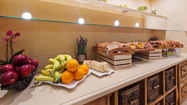 Restaurant - Best Western Plus Sunset Plaza Hotel West Hollywood