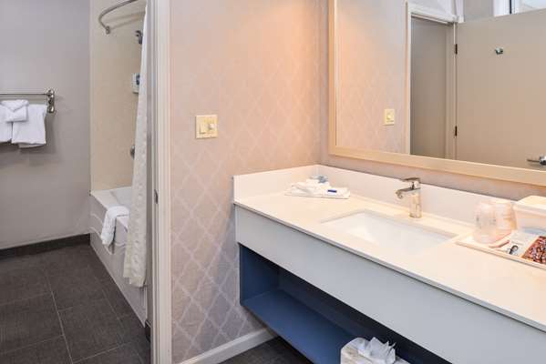 Suite - Best Western Inn Santa Cruz
