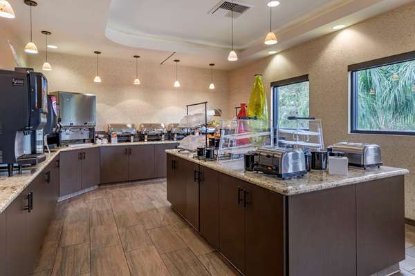 Amenities - Best Western Plus Anaheim Inn - I-5, Exit 110