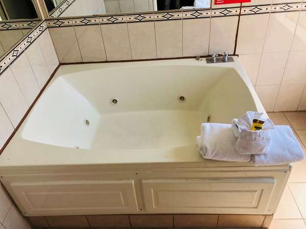  - Best Western Plus Inn of Hayward - I-880, Exit 29