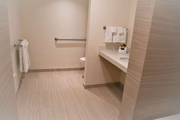  - Best Western Plus Monterey Inn