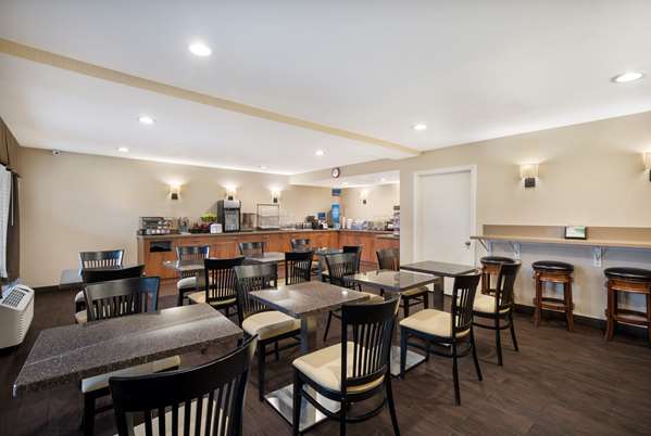 Amenities - Best Western Norwalk Inn - I-605, Exit 10
