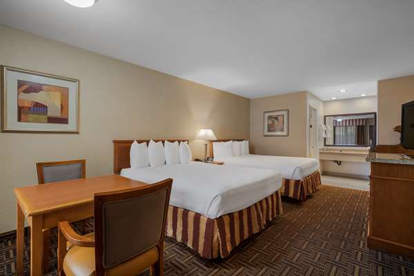  - Best Western Norwalk Inn - I-605, Exit 10