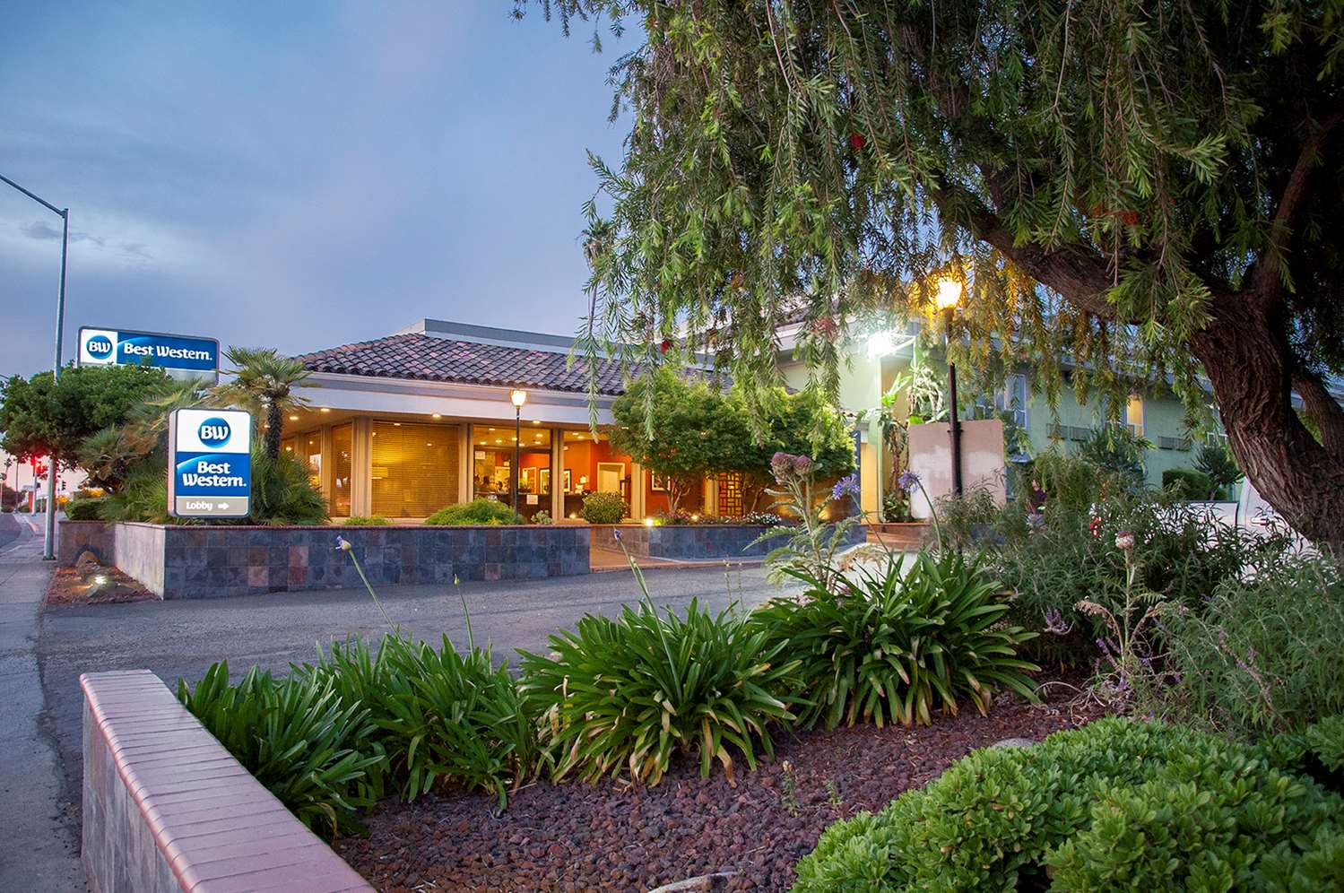 Best Western Village Inn Fresno, CA See Discounts