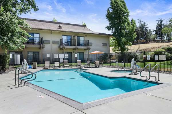 Pool - Best Western Plus Sonora Oaks Hotel & Conference Center