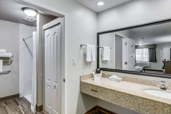  - Best Western Plus Sonora Oaks Hotel & Conference Center