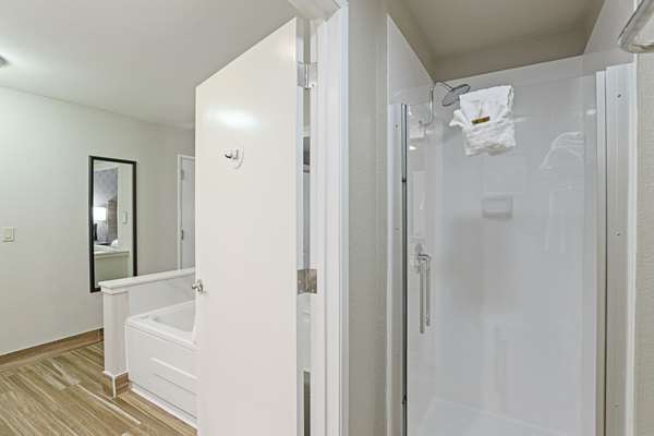  - Best Western Plus Sonora Oaks Hotel & Conference Center