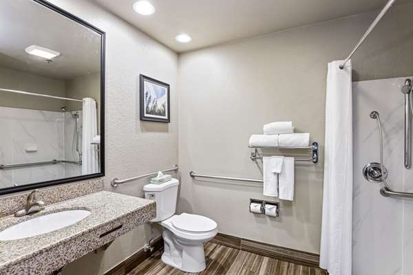 Suite - Best Western Plus Sonora Oaks Hotel & Conference Center