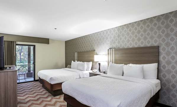  - Best Western Plus Sonora Oaks Hotel & Conference Center