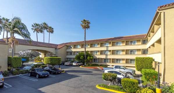 Exterior view - Best Western Plus Newport Mesa Inn Costa Mesa
