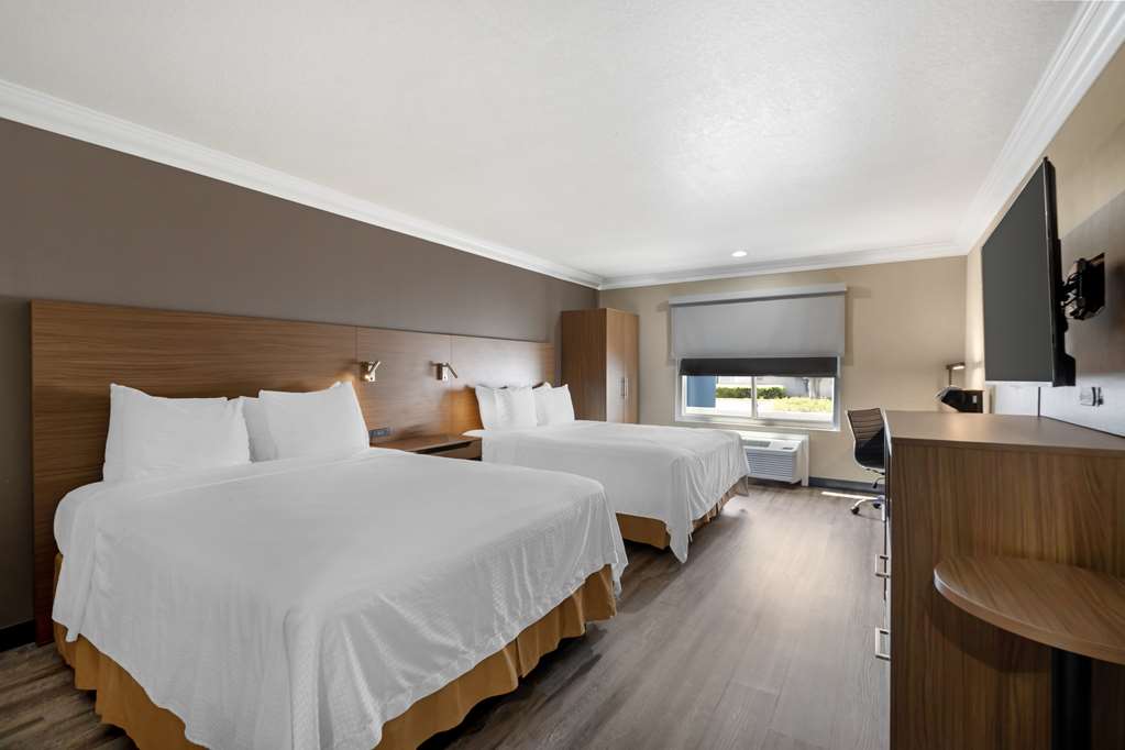 Best Western Plus Newport Mesa Inn-guestroom-Guest Room,On-Site.jpg