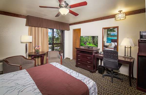  - Best Western Plus Yosemite Gateway Inn Oakhurst