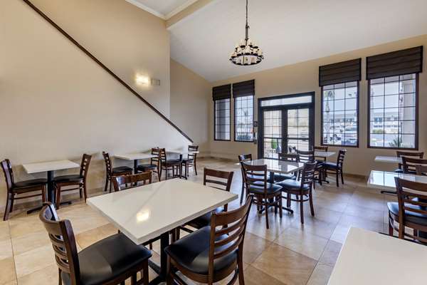 Restaurant - Best Western Town & Country Lodge Tulare - CA 99, Exit 88