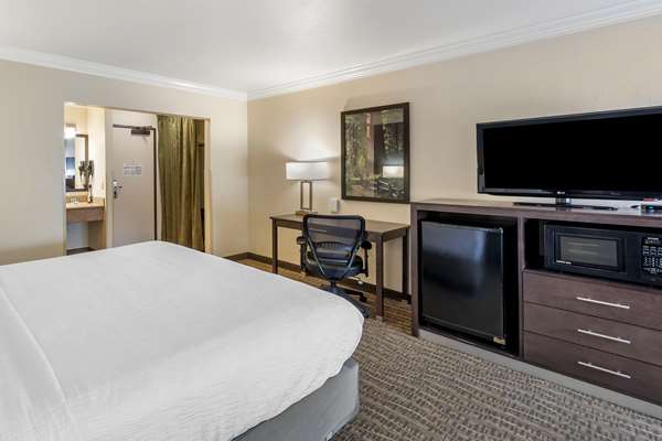  - Best Western Town & Country Lodge Tulare - CA 99, Exit 88