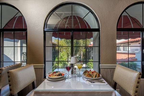 Restaurant - Best Western Plus Carpinteria Inn