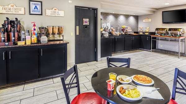Amenities - Best Western Desert Villa Inn Barstow - I-40, Exit 1