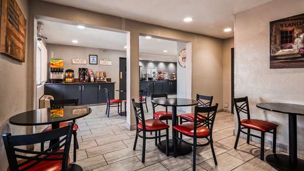 Amenities - Best Western Desert Villa Inn Barstow - I-40, Exit 1