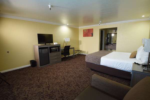  - Best Western Hanford Inn