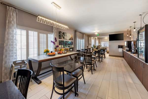 Amenities - Best Western Country Inn Temecula - I-15, Exit 61