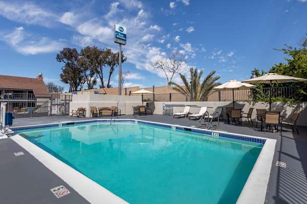 Pool - Best Western Country Inn Temecula - I-15, Exit 61