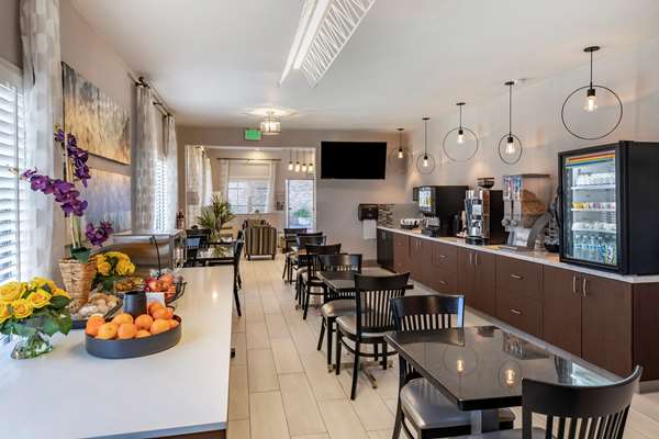 Amenities - Best Western Country Inn Temecula - I-15, Exit 61