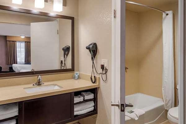  - Best Western Country Inn Temecula - I-15, Exit 61