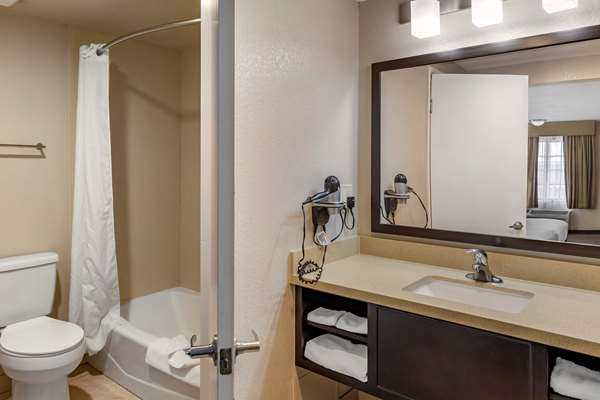  - Best Western Country Inn Temecula - I-15, Exit 61