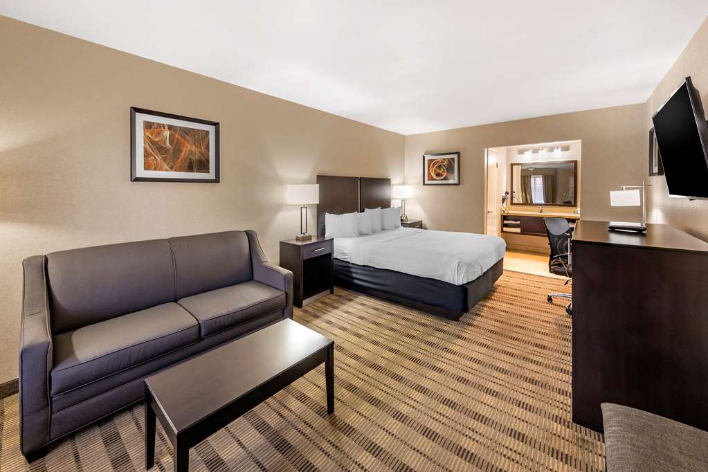Best Western Country Inn-guestroom-Guest Room,On-Site.jpg