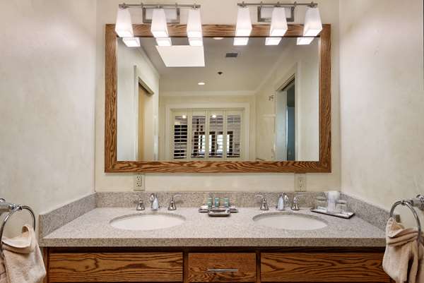  - Best Western Sonoma Valley Inn & Krug Event Center