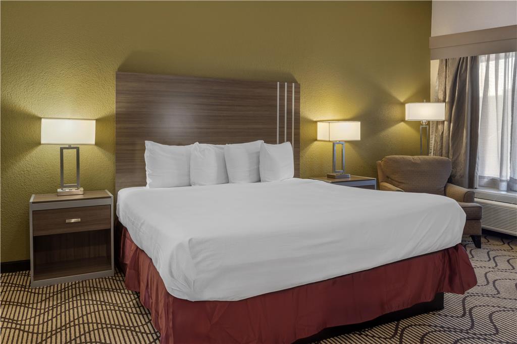 Best Western Heritage Inn-guestroom-Guest Room,On-Site.jpg