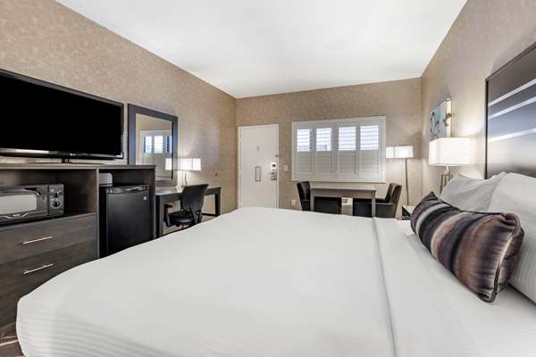  - Best Western Plus Park Place Inn & Mini Suites - I-5, Exit 110