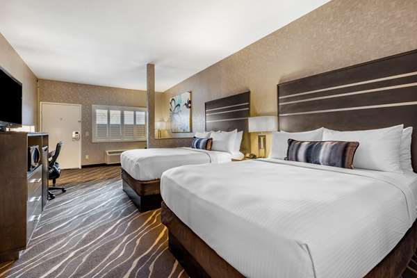  - Best Western Plus Park Place Inn & Mini Suites - I-5, Exit 110